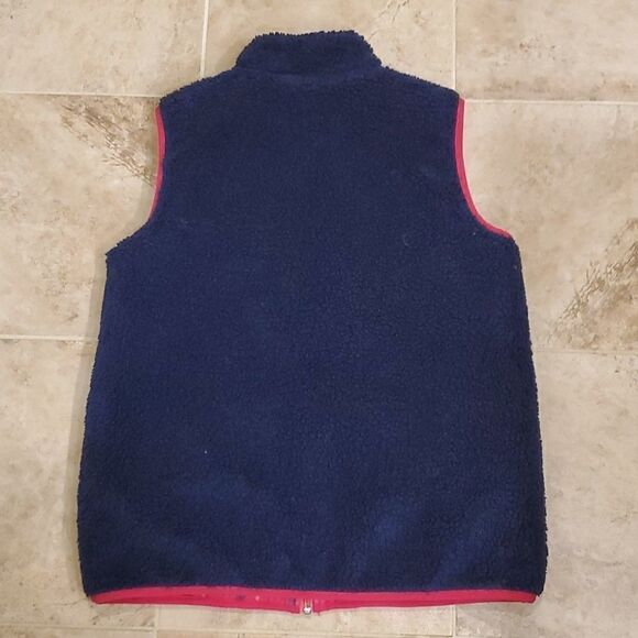 Girl Vineyards Vines plaid and sherpa fleece reversible vest - Picture 7 of 10